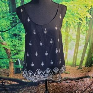 (3382-4.5) Vivace Top, lined front  cross over sheer back,Size Med, Black/White